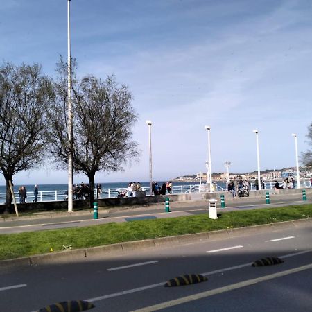Apartamento El Real Gijón Esterno foto